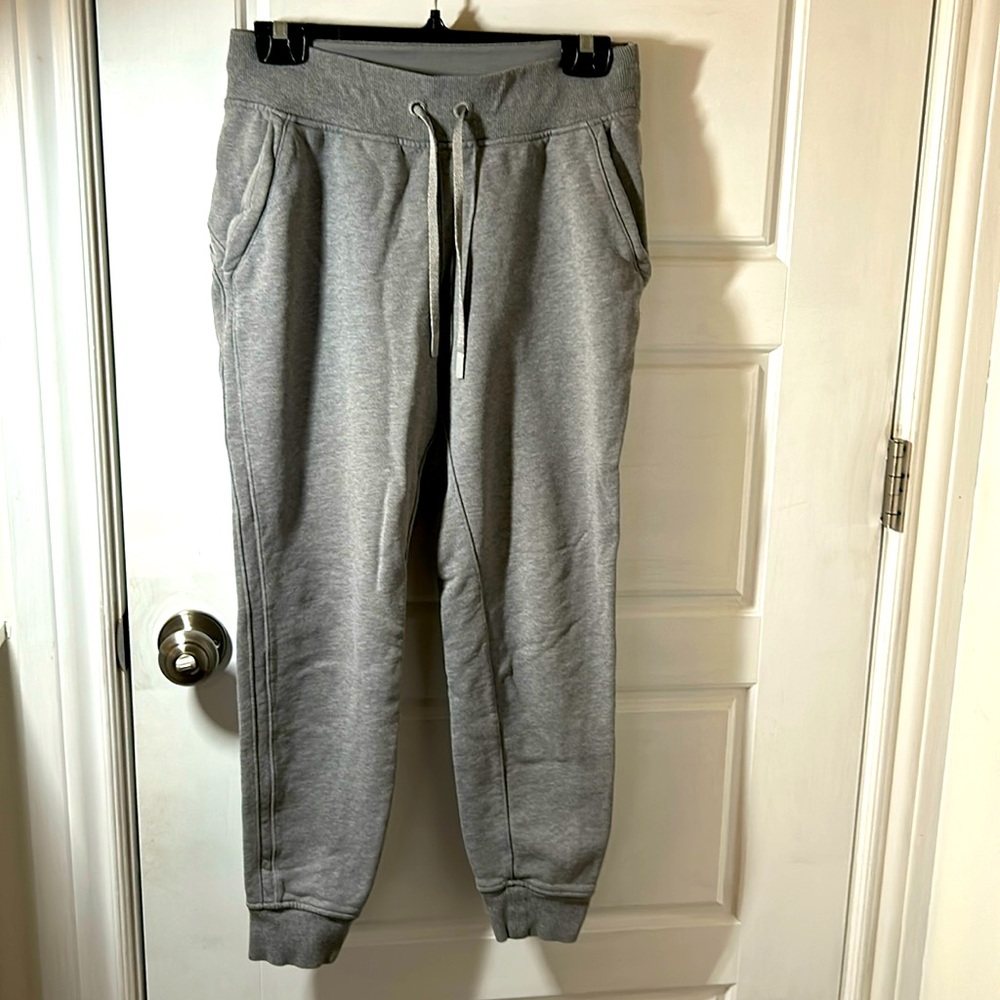 Small lululemon sweat pants